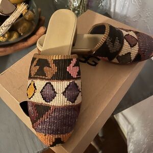 ARTEMIS KILIM SLIDE WOMENS